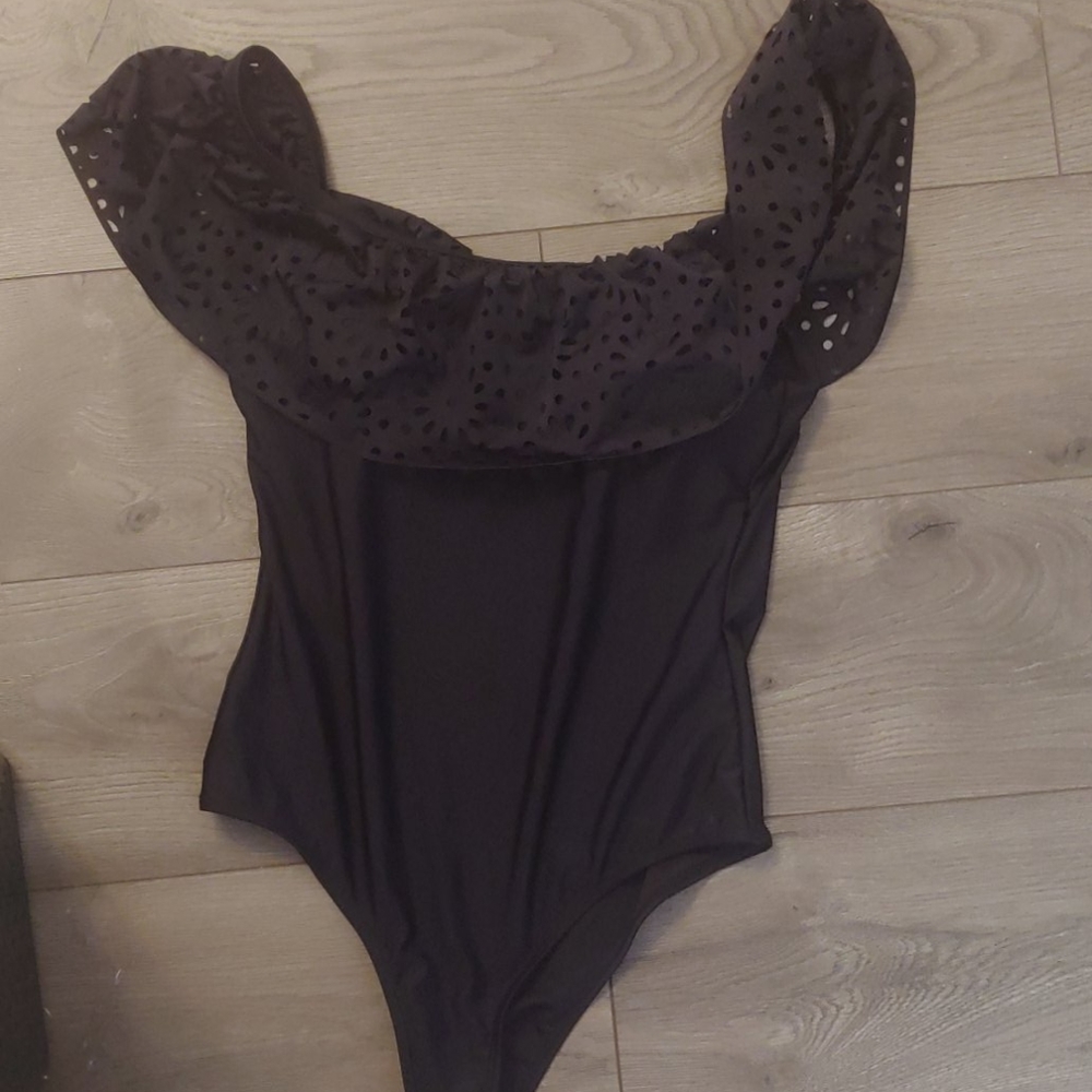 ❤️ Black Shawl Neck One Piece Bathing Suit Size L